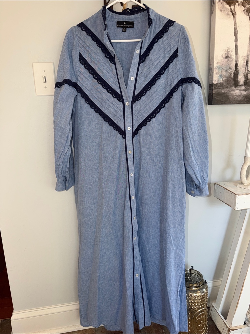 ⭐️Pomander Place by Tuckernuck Jolene Chambray Midi Dress⭐️ - Picture 7 of 13